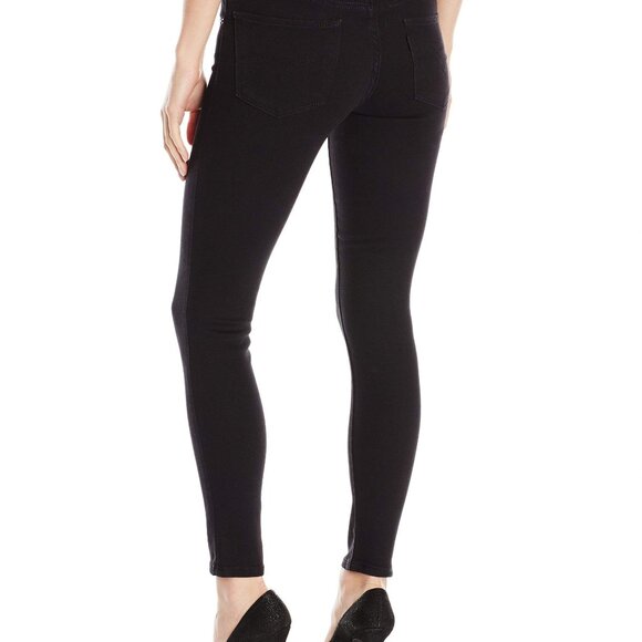 Levi's 711 Skinny Jeans 188810049 NWT Women's - 8 Short - Soft Black Size 29x28 - Picture 2 of 8